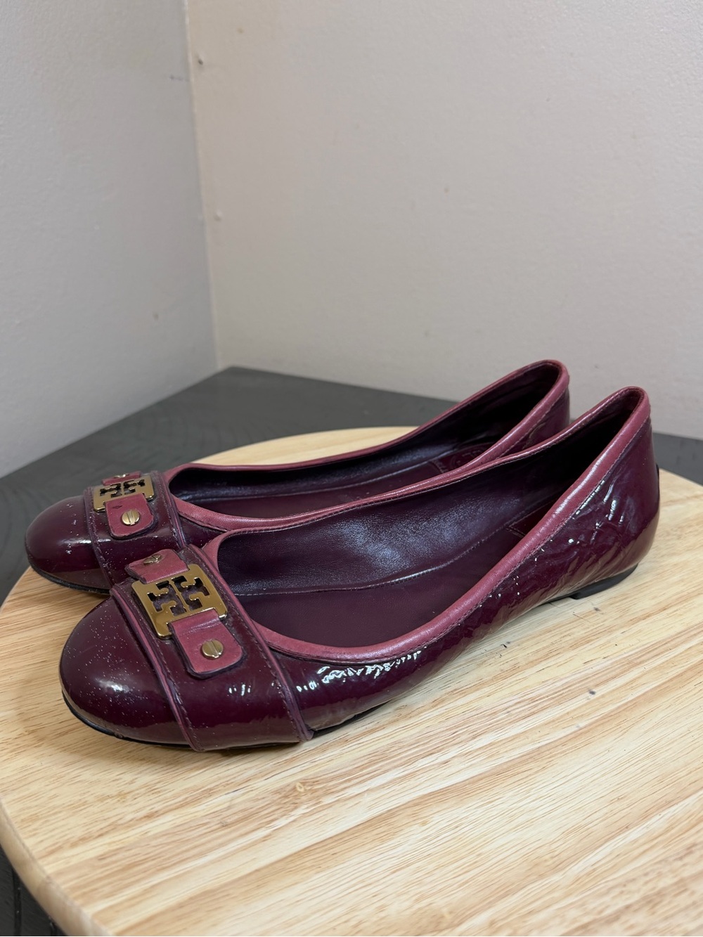 Tory Burch Women's Burgundy Leather Logo Ballet Flats
